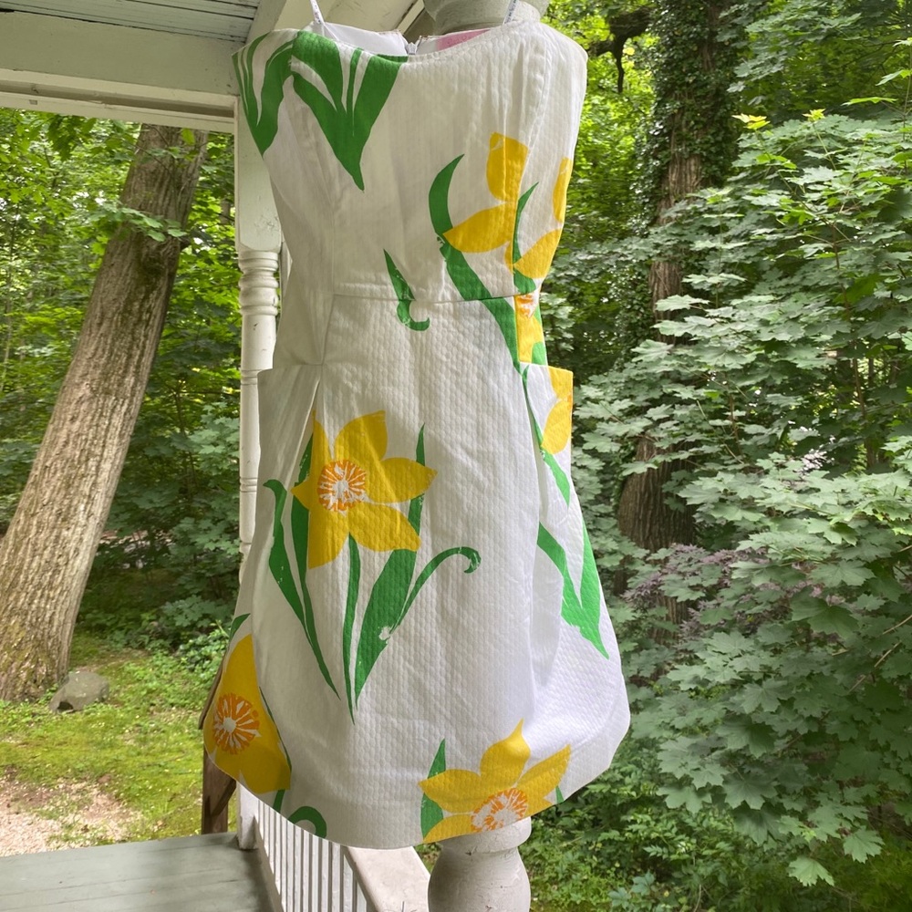Lilly Pulitzer cocktail dress- with pockets! 🥰